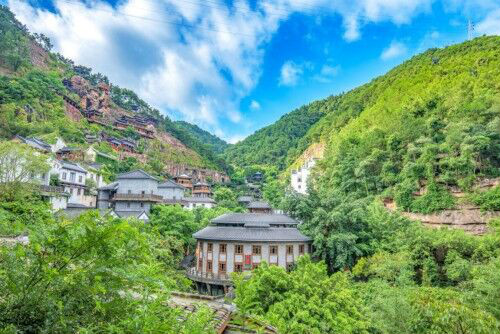 4A景区里的幸福特区,领先发布