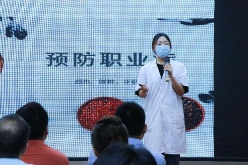 打造员工健康生活!太爱肽集团邀请北京东直门中医院医生开展健康义诊活动